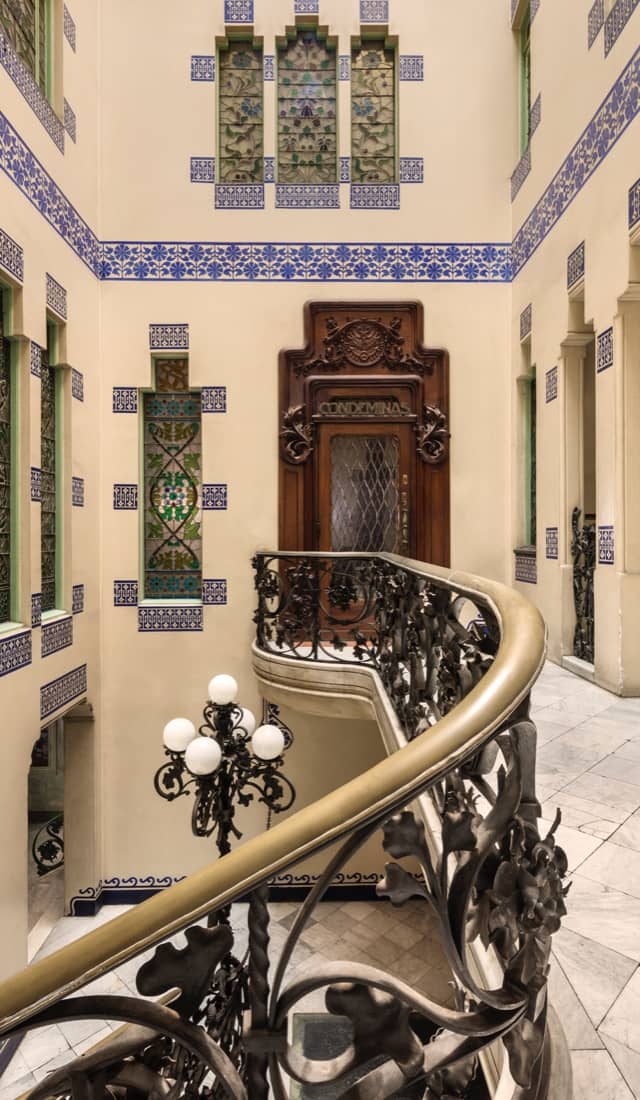 Casa Condeminas staircase details